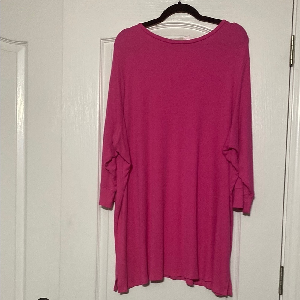Belle by Kim Gravel Women's Pink V-Neck Top Women’s Size 4X - Picture 2 of 2